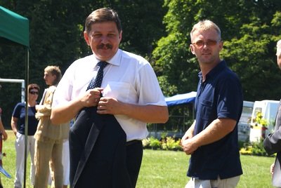 Dyrektor Mirosław Worobik i Mariusz Chachuła